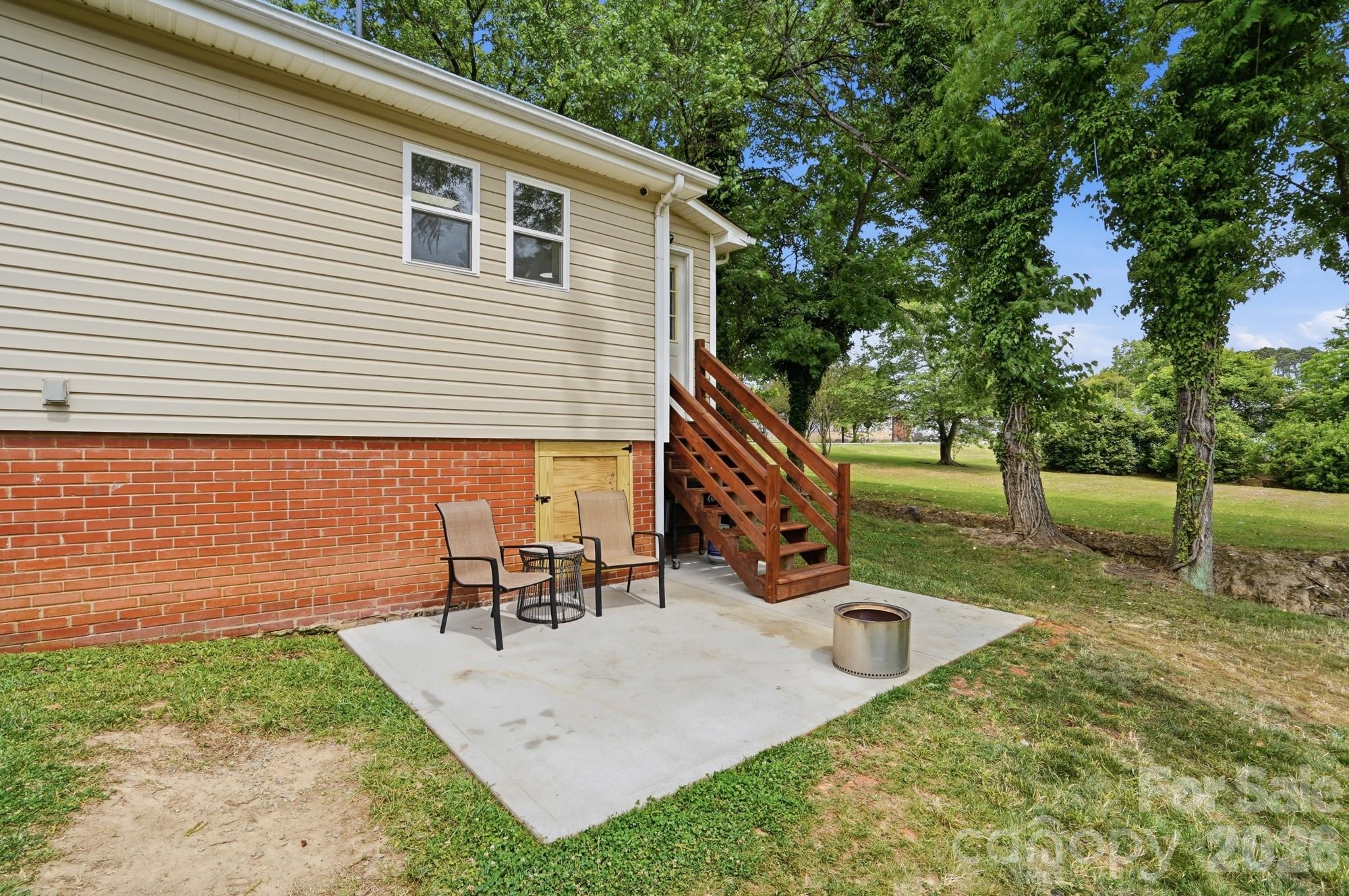 215 West Dallas Road Stanley, NC 28164 - Photo 24 of 29 Gallery Image 24