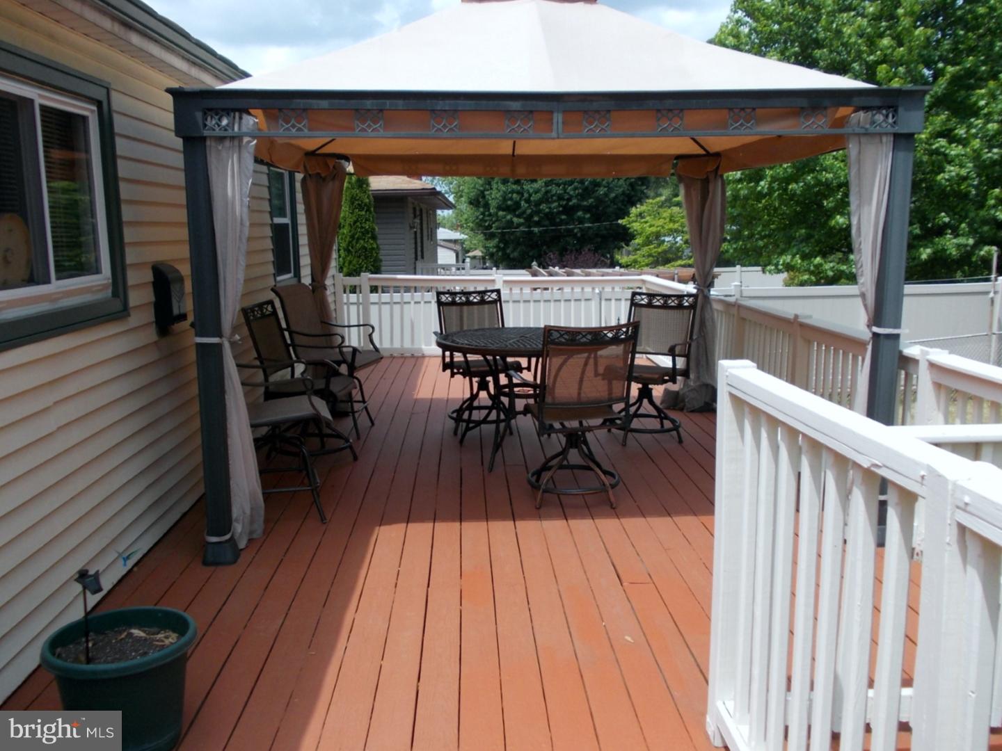 505 Fordham Road Woodbury Heights, NJ 08097 - Photo 4 of 18 Deck