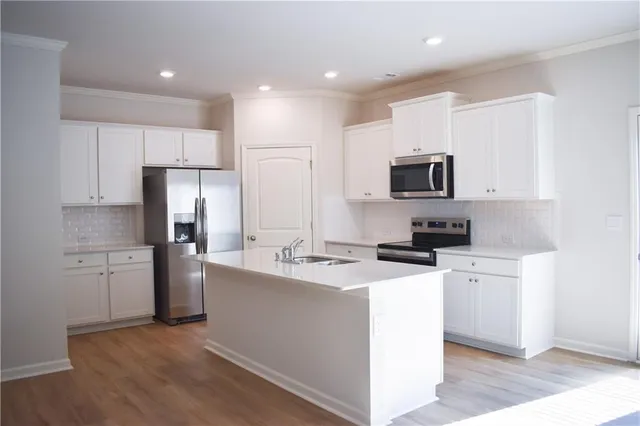 $2,200 | 6686 Corryton Street, Flowery Branch, GA 30542