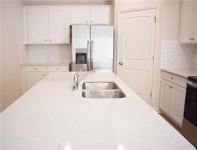 $2,200 | 6686 Corryton Street, Flowery Branch, GA 30542