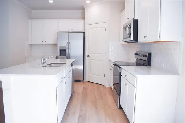 $2,200 | 6686 Corryton Street, Flowery Branch, GA 30542