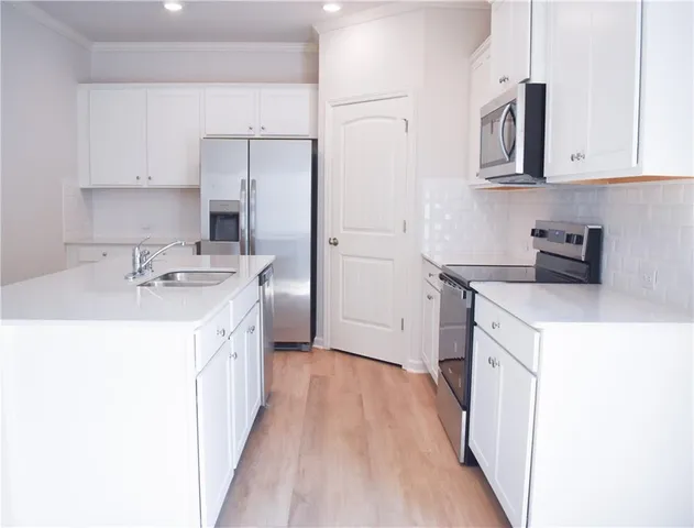 $2,200 | 6686 Corryton Street, Flowery Branch, GA 30542