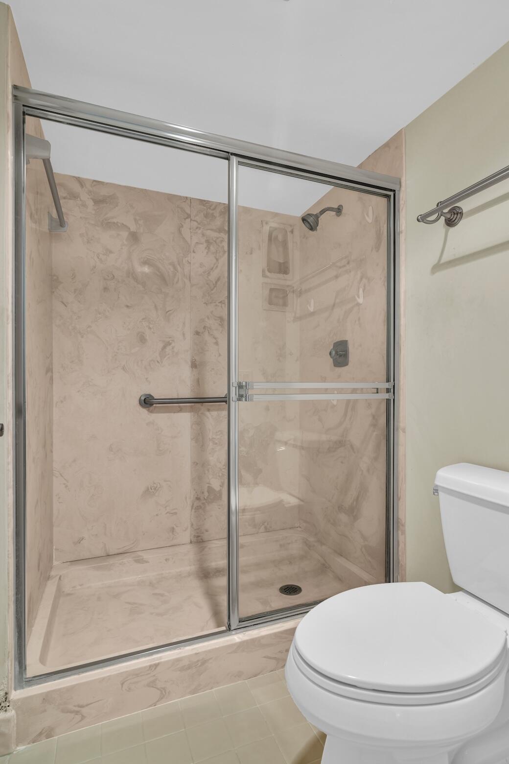 6420 Boca Del Mar Drive, Unit 305 Boca Raton, FL 33433 - Photo 20 of 40 6420 Boca del Mar Dr 305 MASTER BATH