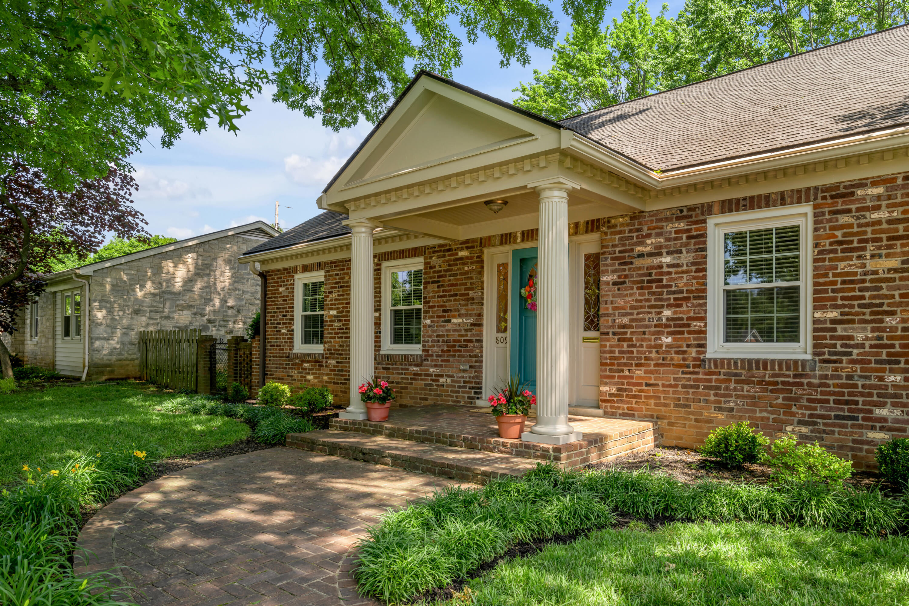 809 Raven Road Lexington, KY 40502 - Photo 6 of 93 TDB_7612