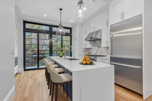 $19,000 | 131 West Newton Street, Boston, MA 02118
