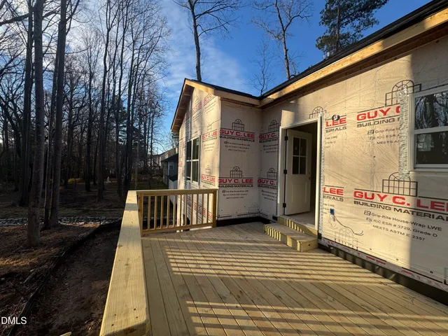 $479,900 | 405 Winding Wood Drive, Clayton, NC 27520