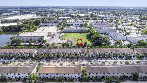 $464,500 | 5438 Northwest 27th Street, Margate, FL 33063