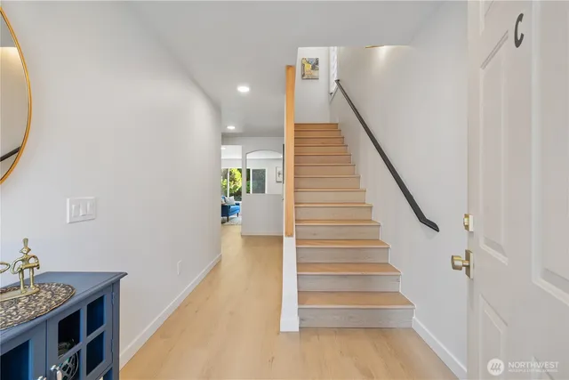 $635,000 | 19718 76th Avenue West, Unit C, Lynnwood, WA 98036