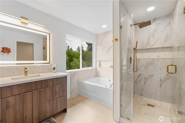 $635,000 | 19718 76th Avenue West, Unit C, Lynnwood, WA 98036