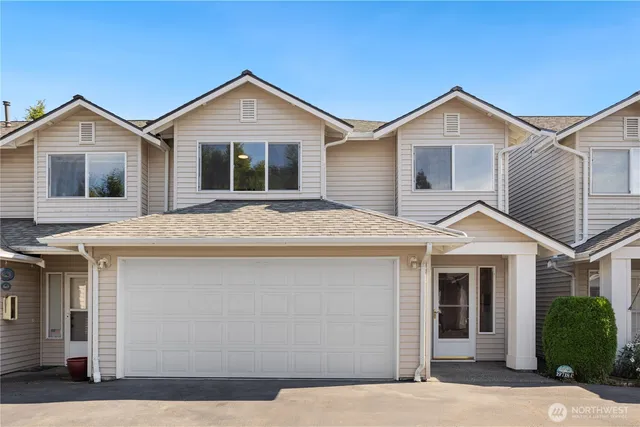 $635,000 | 19718 76th Avenue West, Unit C, Lynnwood, WA 98036