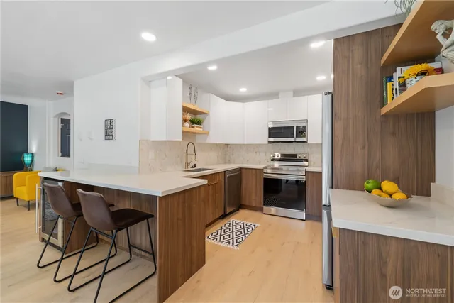 $635,000 | 19718 76th Avenue West, Unit C, Lynnwood, WA 98036