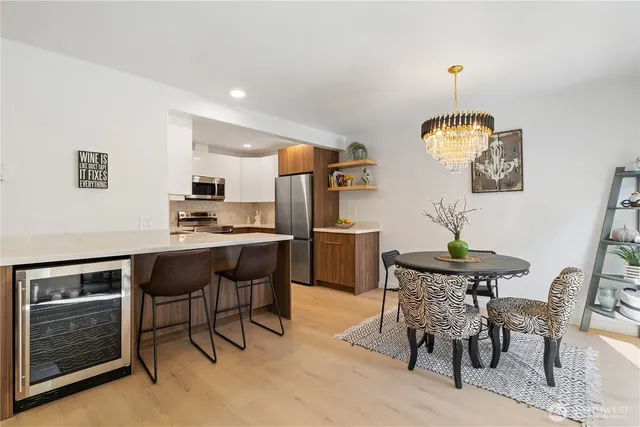 $635,000 | 19718 76th Avenue West, Unit C, Lynnwood, WA 98036