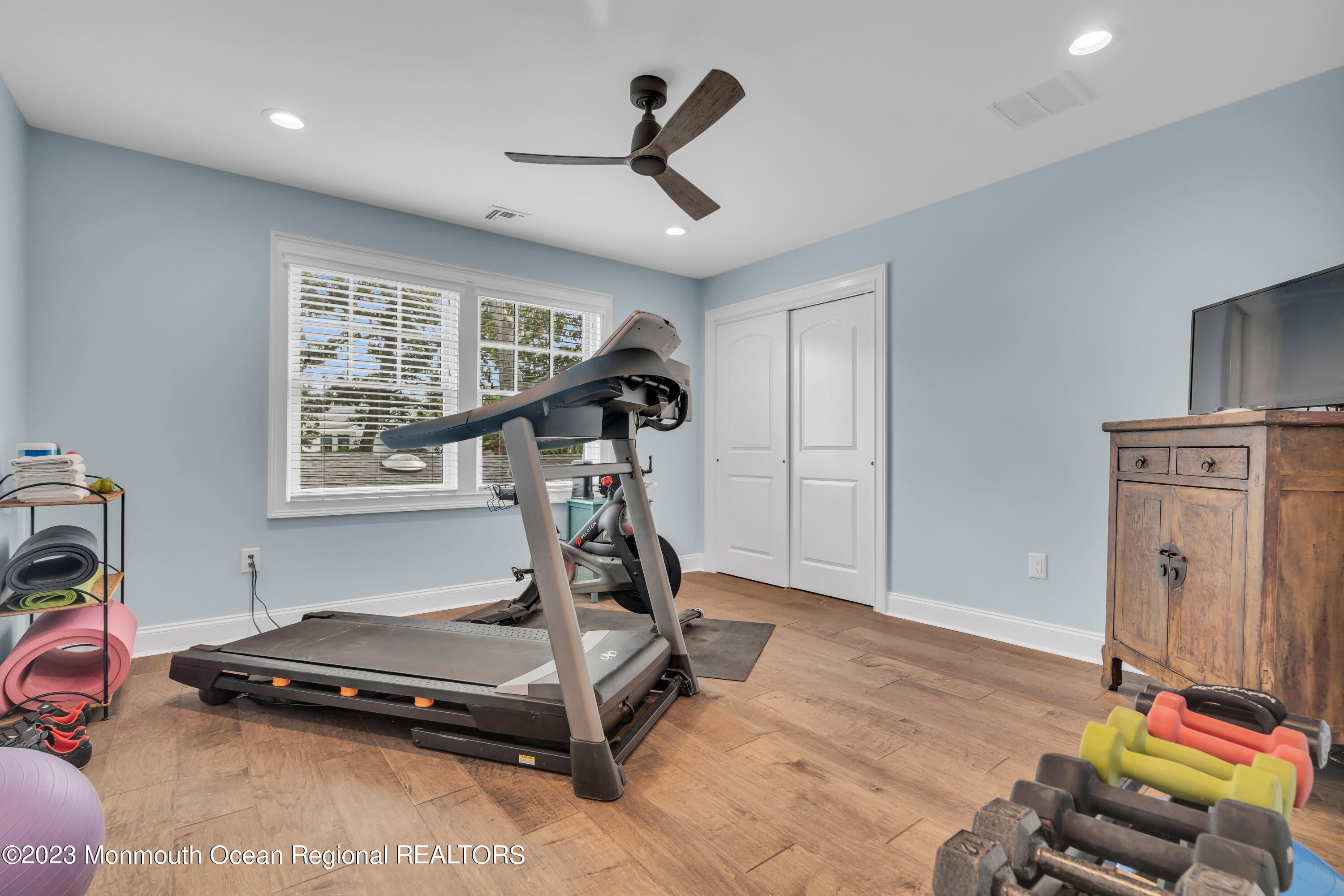 2118 Edgewood Place, Unit JULY Spring Lake, NJ 07762 - Photo 34 of 61 a view of a room with gym equipment