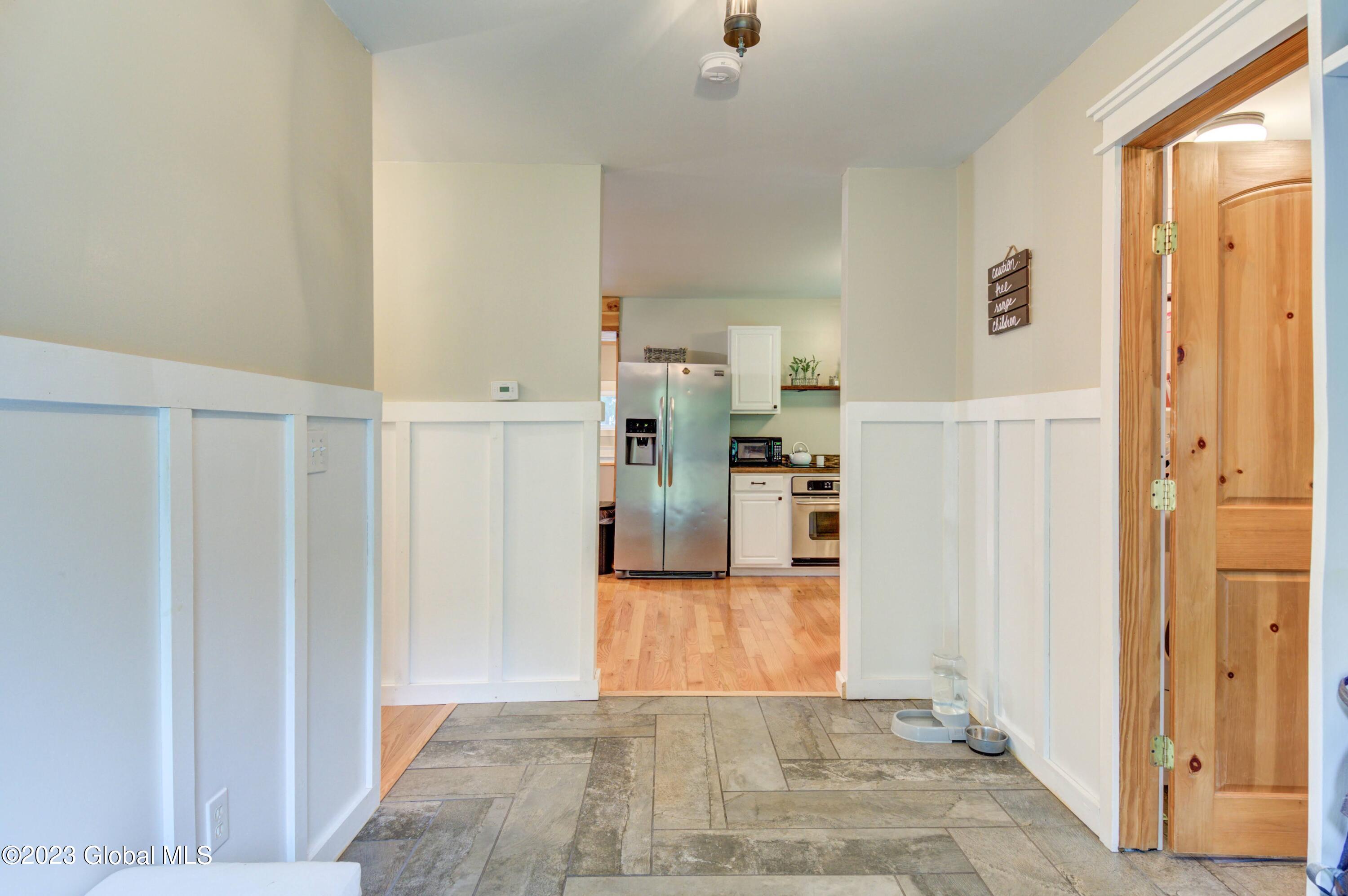 205 Progress Road Gloversville, NY 12078 - Photo 4 of 52 1-205 Progress rd