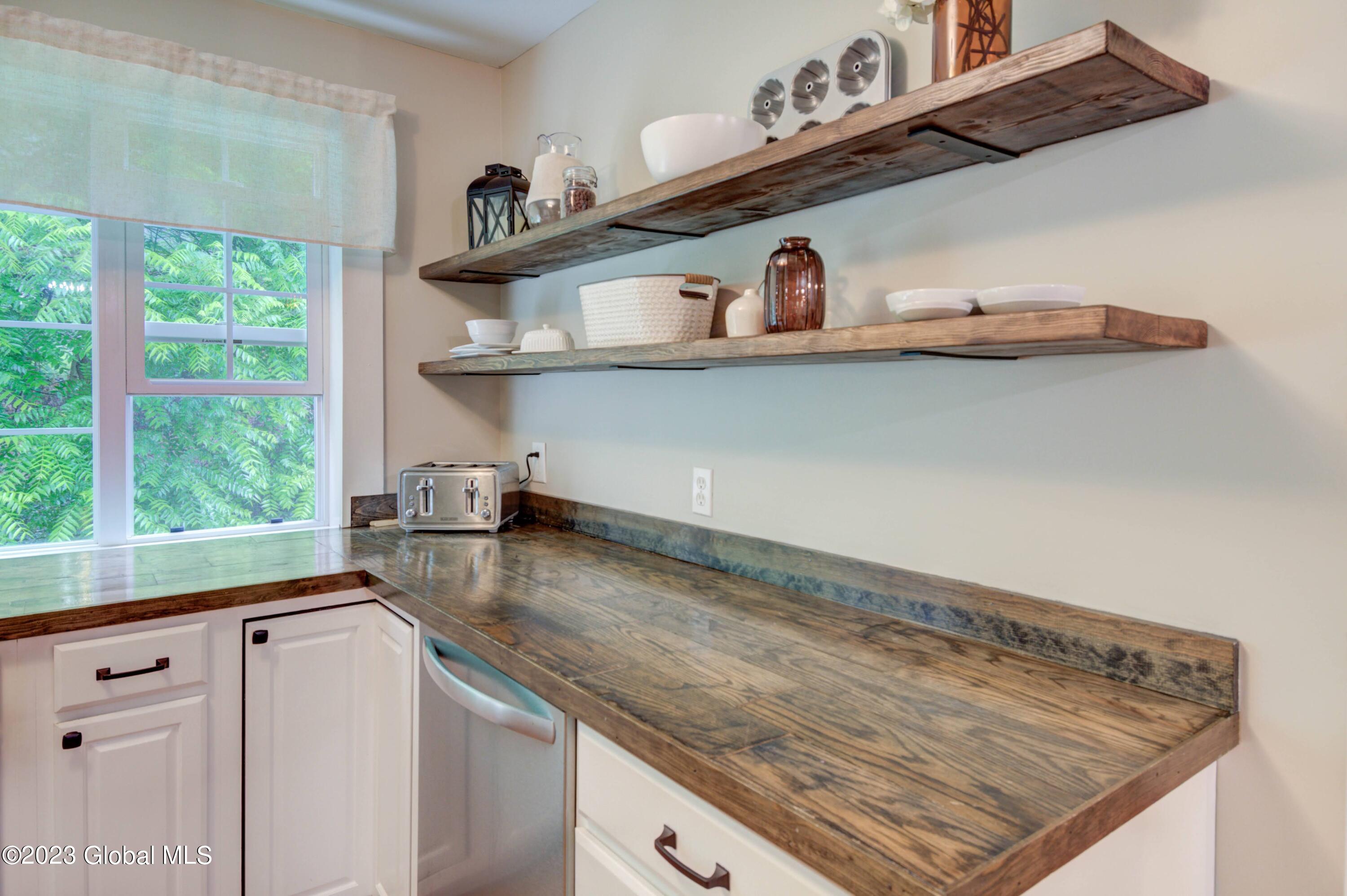 205 Progress Road Gloversville, NY 12078 - Photo 8 of 52 12-205 Progress rd