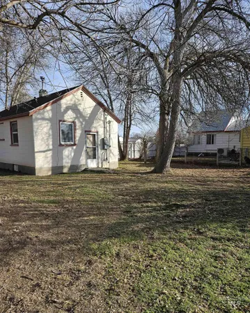 $139,900 | 909 Oregon Street, Gooding, ID 83330