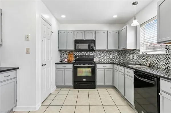 $329,000 | 2238 North Village Green Street, Harvey, LA 70058