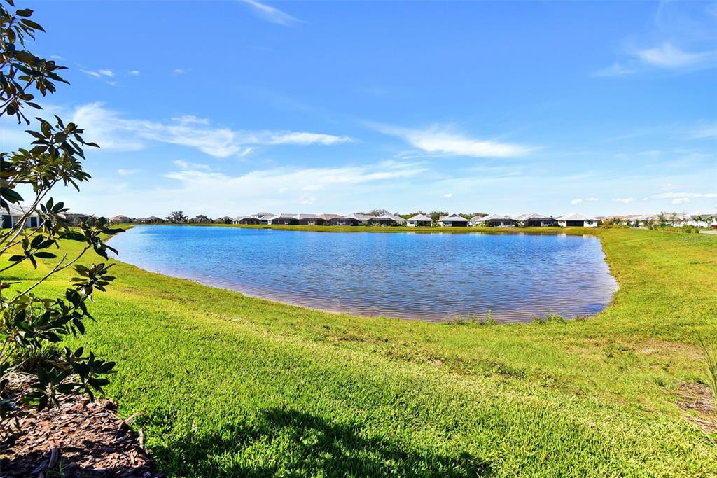 8192 Sternway Road Sarasota, FL 34240 - Photo 18 of 33 Gallery Image 18