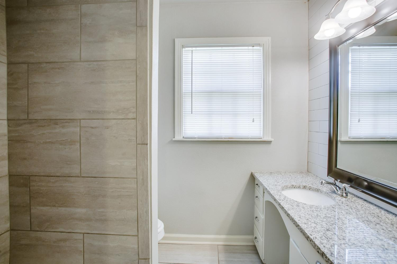 3209 31st Street Lubbock, TX 79410 - Photo 12 of 14 Photo 12