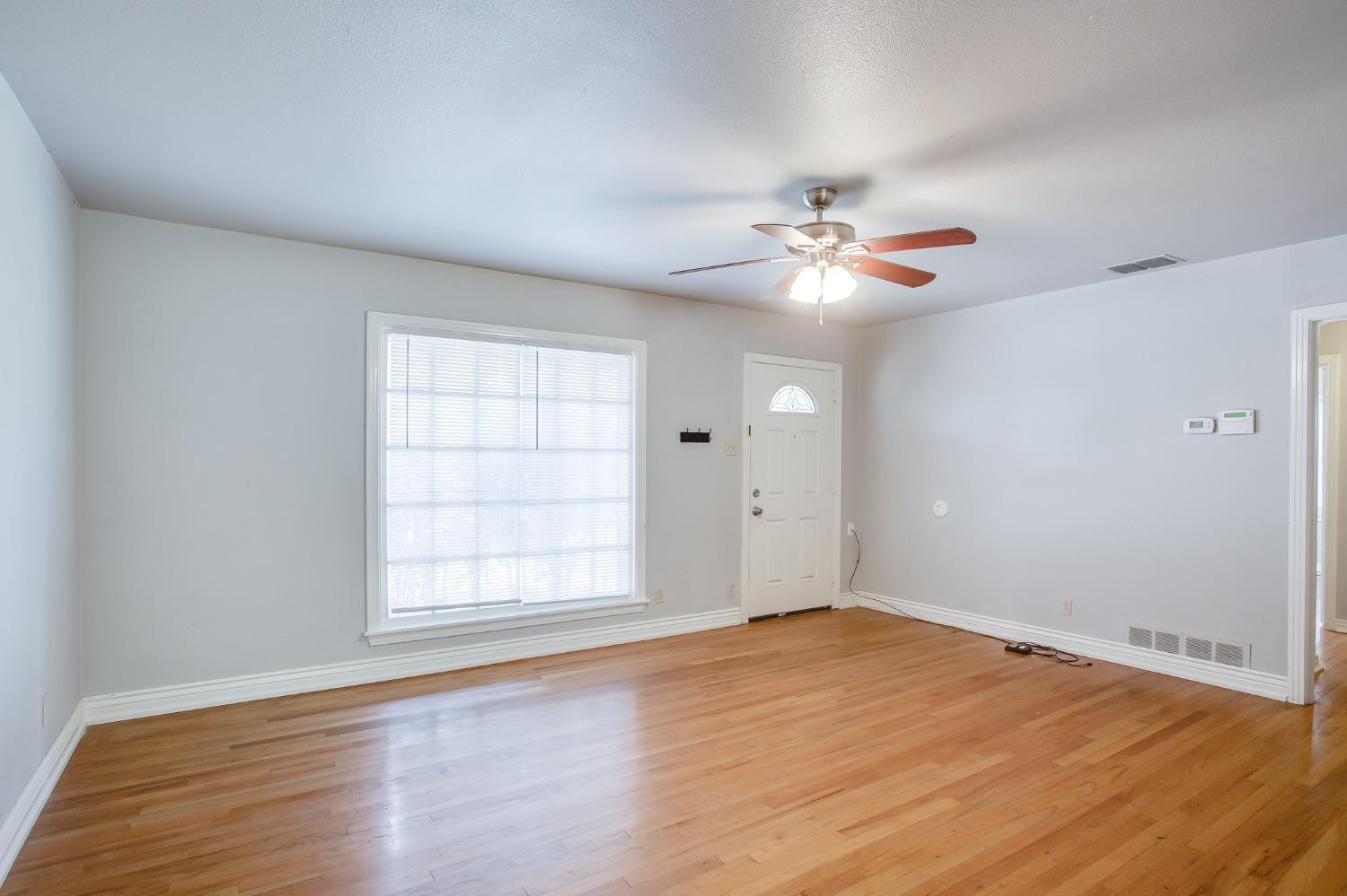 3209 31st Street Lubbock, TX 79410 - Photo 2 of 14 Photo 2