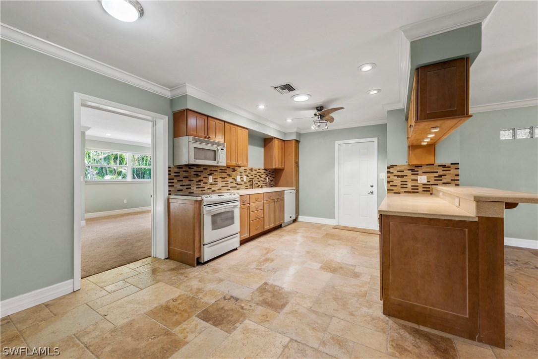 1438 Byron Road Fort Myers, FL 33919 - Photo 6 of 30 Gallery Image 6