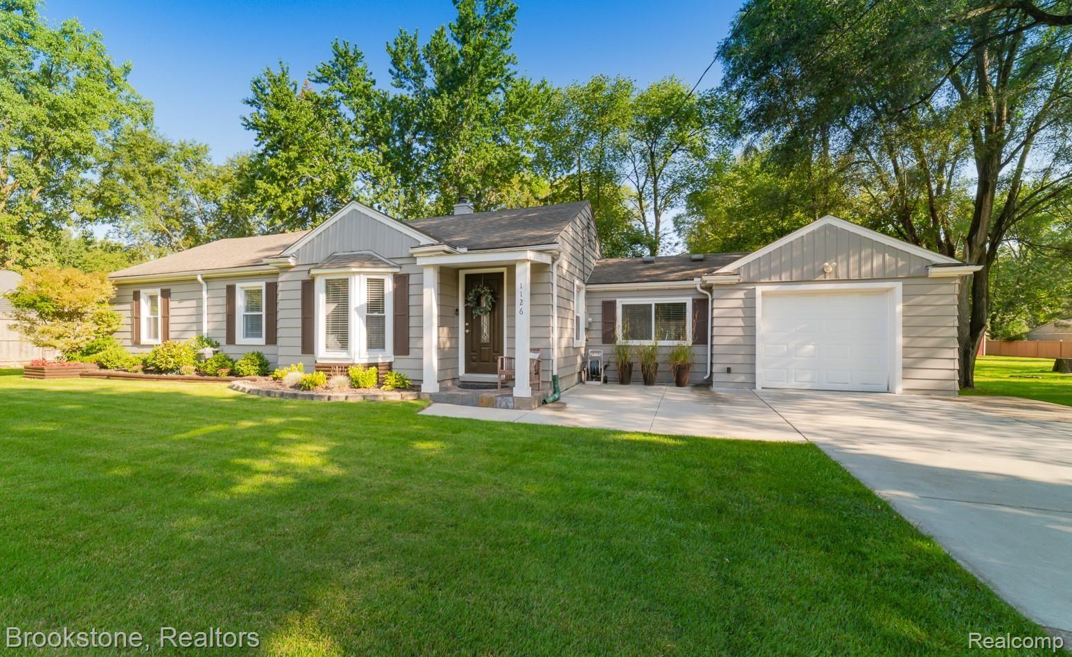 1126 Grace Avenue Rochester, MI 48309 - Photo 1 of 26 1126 Grace Ave-1.jpg