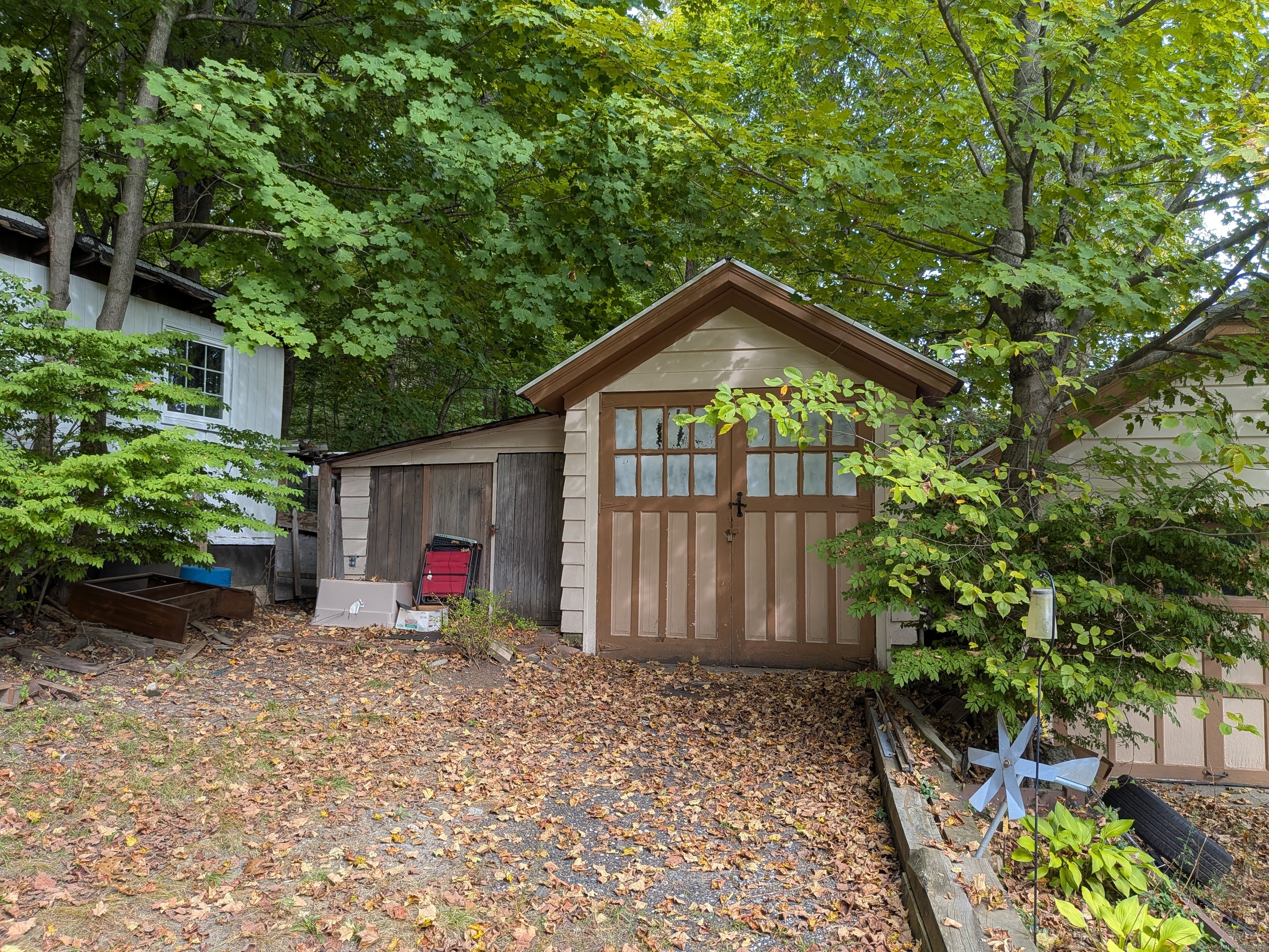 61 Pershing Avenue Seymour, CT 06483 - Photo 9 of 26