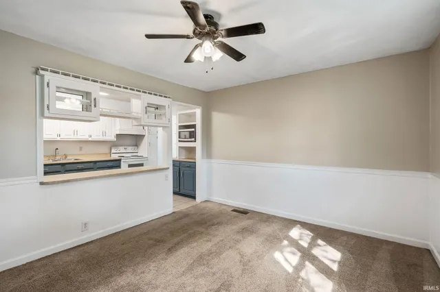 $214,900 | 556 Broad Avenue, Nappanee, IN 46550