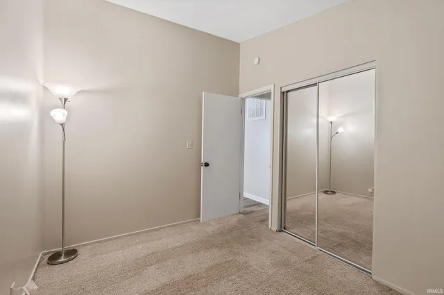 $214,900 | 556 Broad Avenue, Nappanee, IN 46550