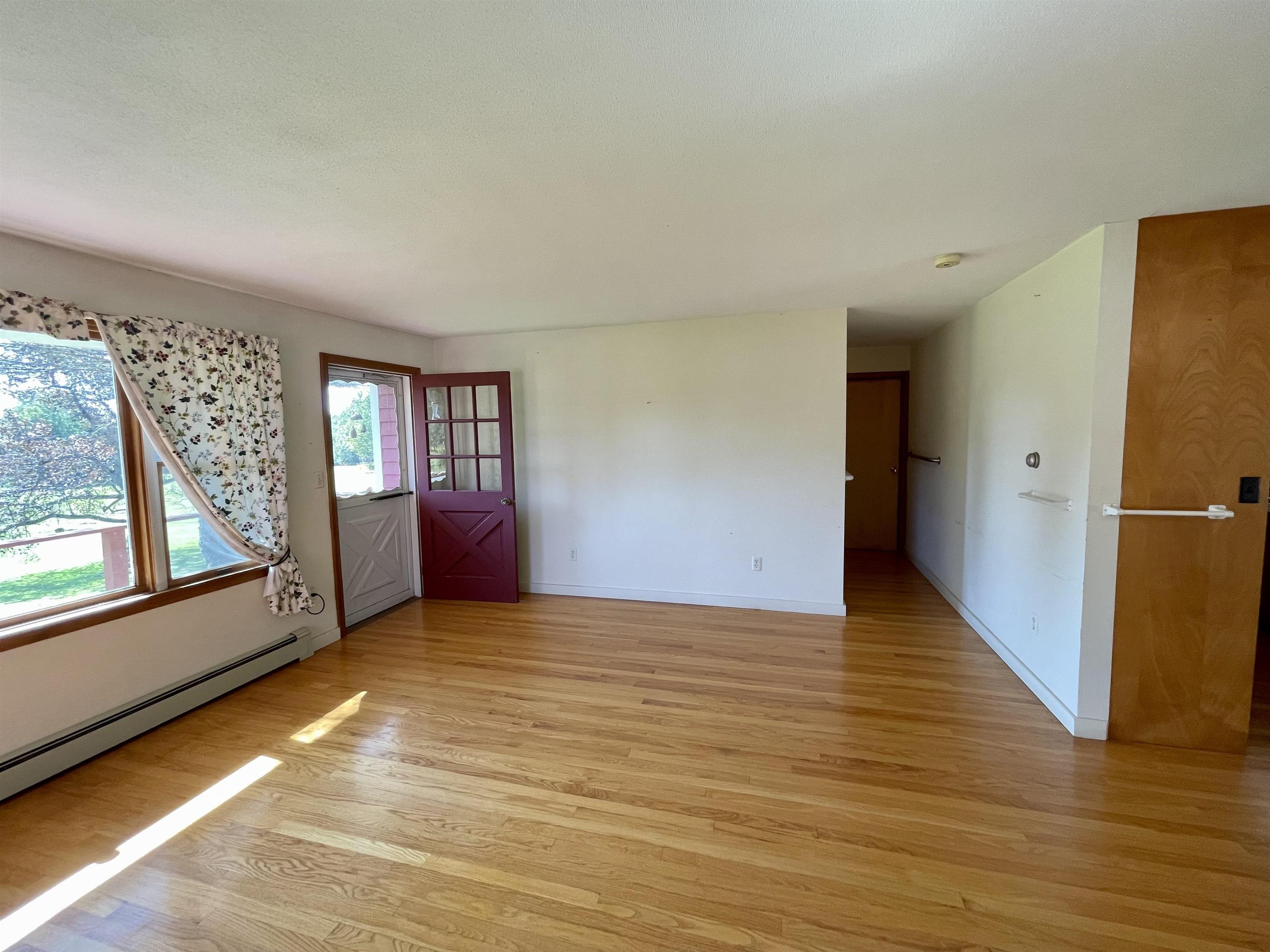2767 Sawnee Bean Road Thetford, VT 05075 - Photo 8 of 13 Gallery Image 8