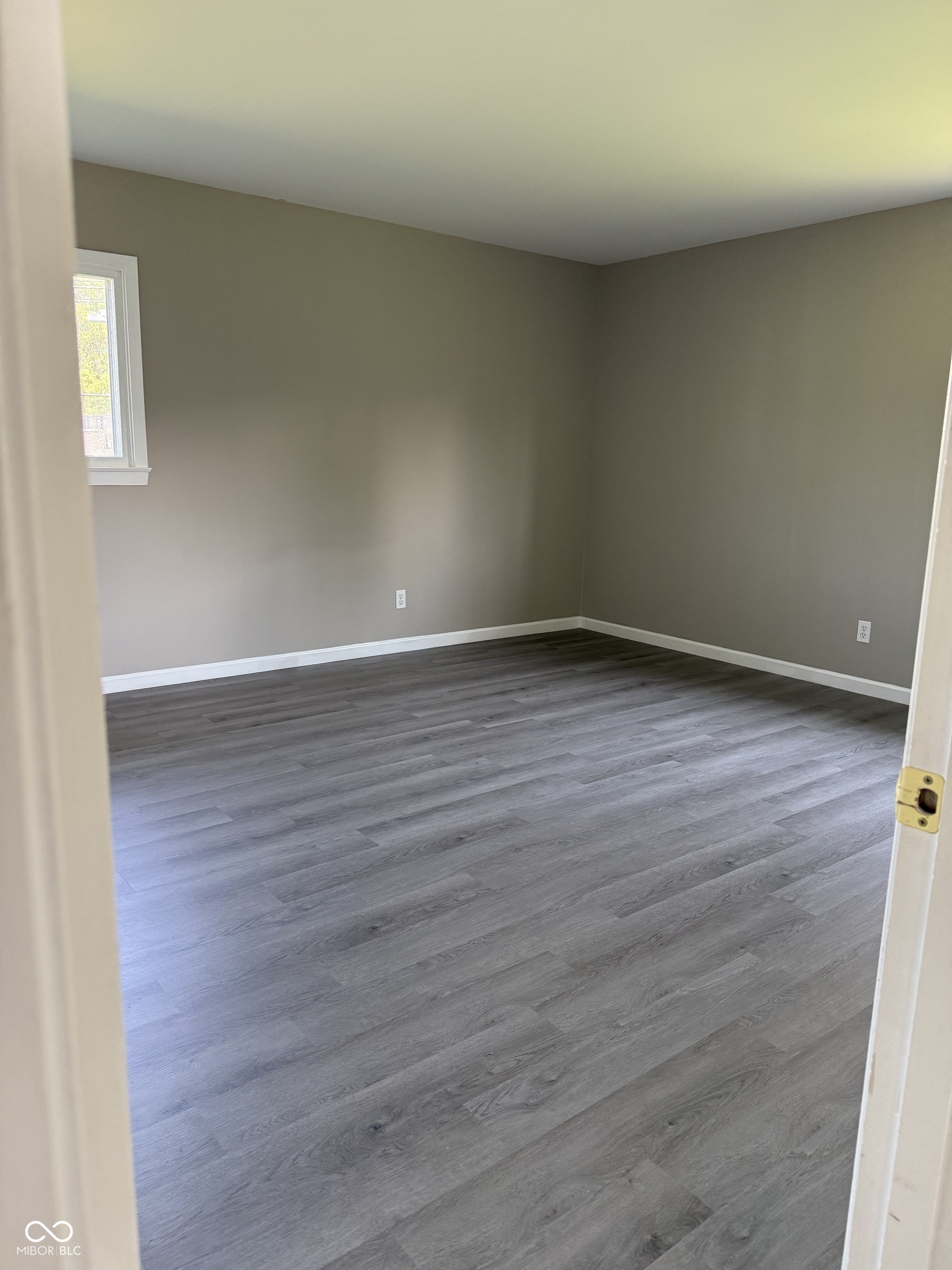 2585 Union Street Columbus, IN 47201 - Photo 22 of 28
