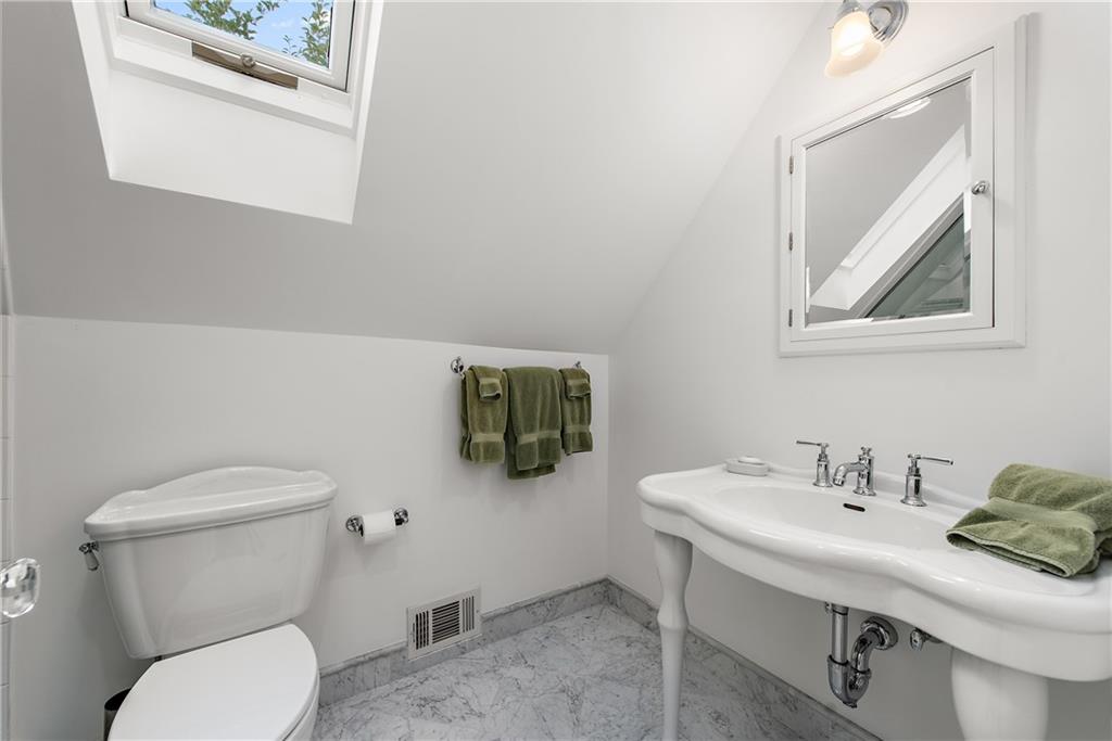 879 Blackburn Road Sewickley, PA 15143 - Photo 35 of 50