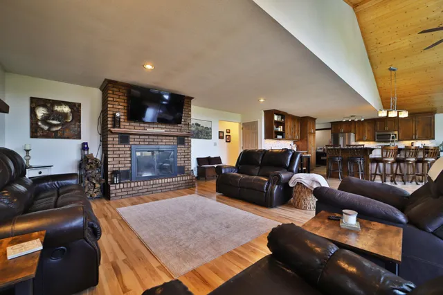 $675,000 | 760 Lakeshore Drive, Crosby, MN 56441