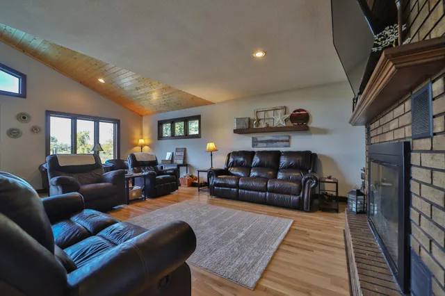 $675,000 | 760 Lakeshore Drive, Crosby, MN 56441