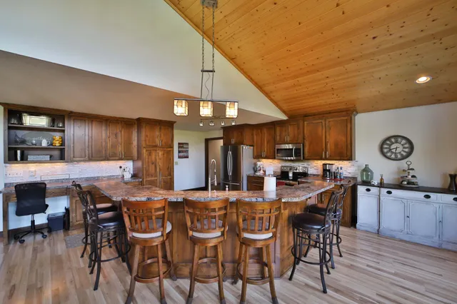 $675,000 | 760 Lakeshore Drive, Crosby, MN 56441