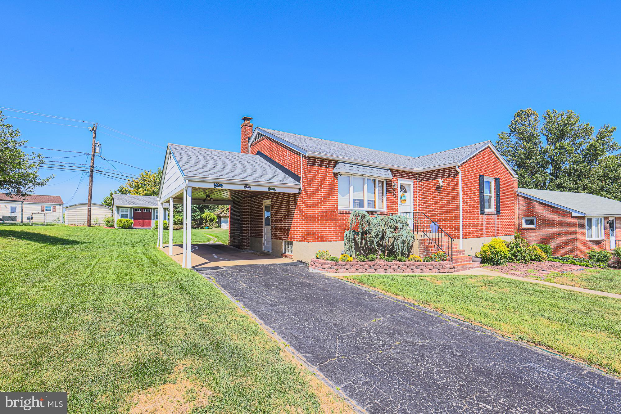 8026 Neighbors Avenue Rosedale, MD 21237 - Photo 2 of 31