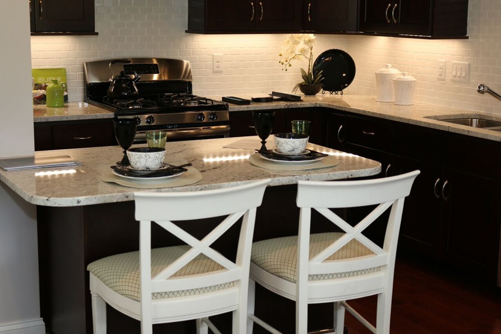 81 Oxbow Road Natick, MA 01760 - Photo 2 of 3 Gallery Image 2