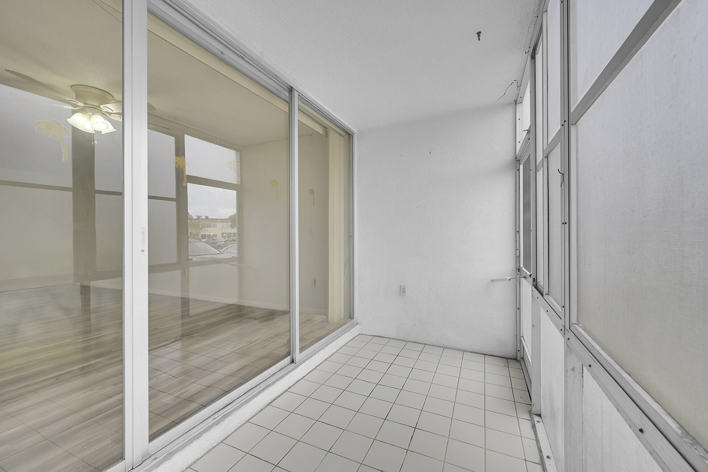 506 Davis Road, Unit 69 Palm Springs, FL 33461 - Photo 11 of 14 LSV 11