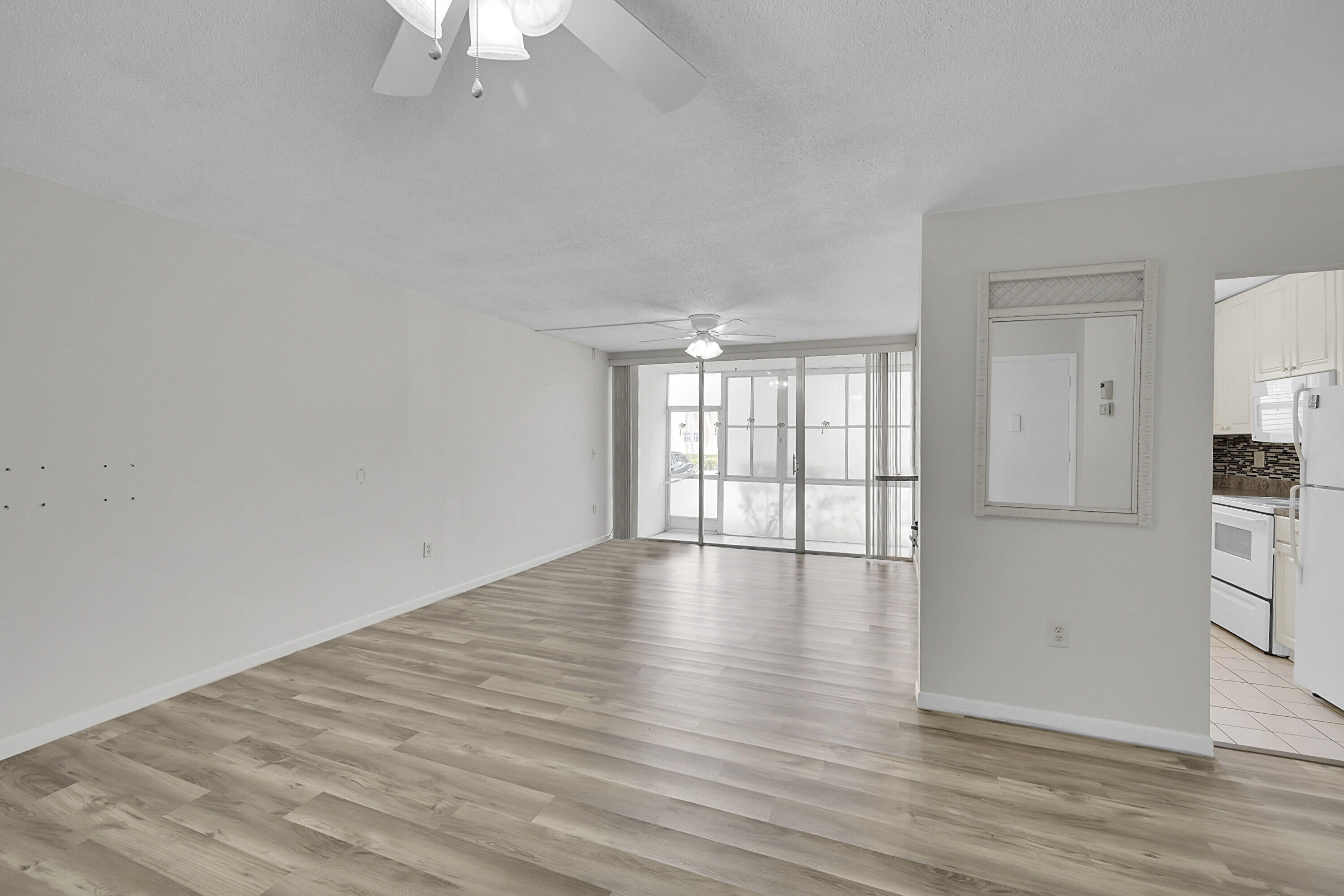 506 Davis Road, Unit 69 Palm Springs, FL 33461 - Photo 3 of 14 LSV 3