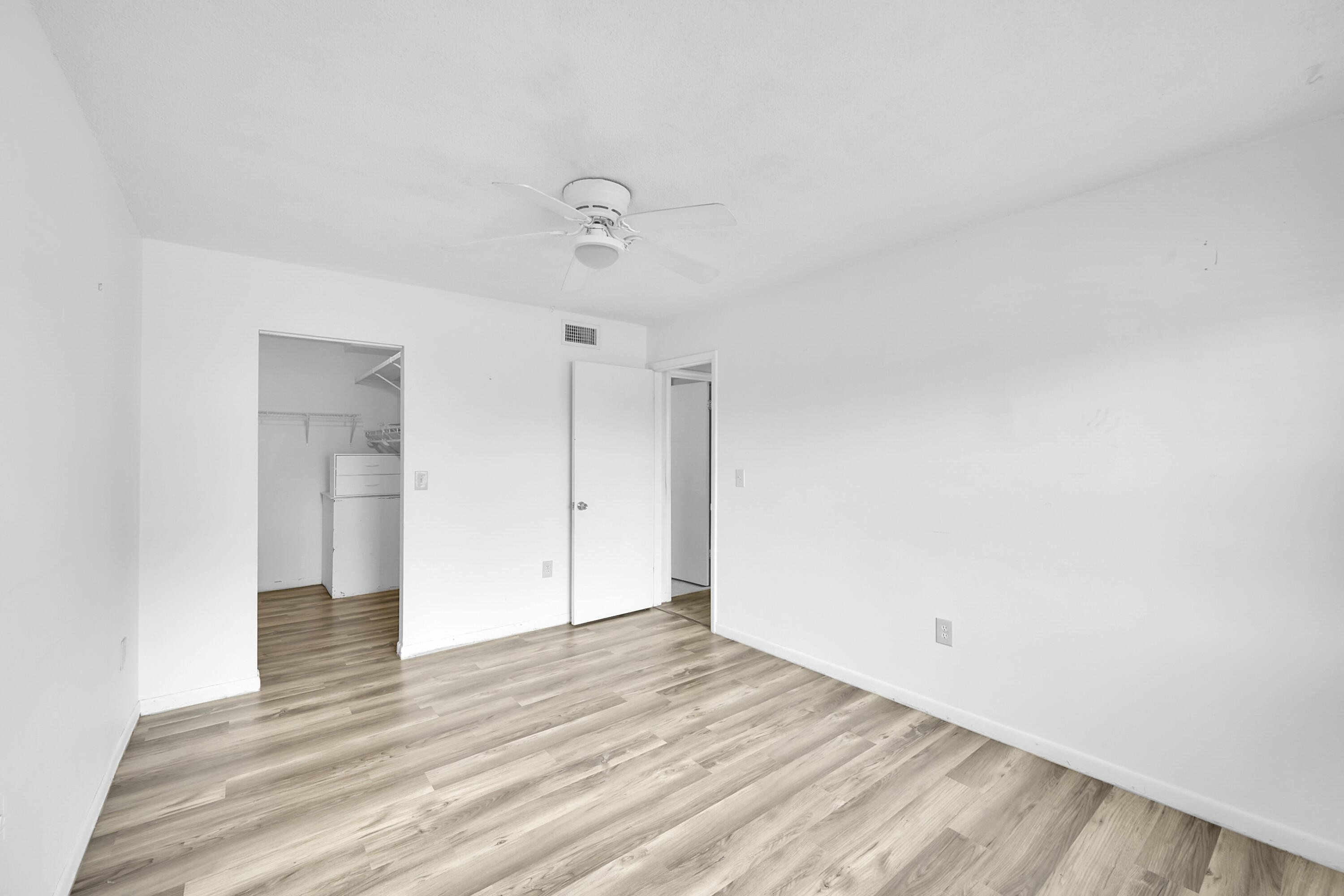 506 Davis Road, Unit 69 Palm Springs, FL 33461 - Photo 9 of 14 LSV 9