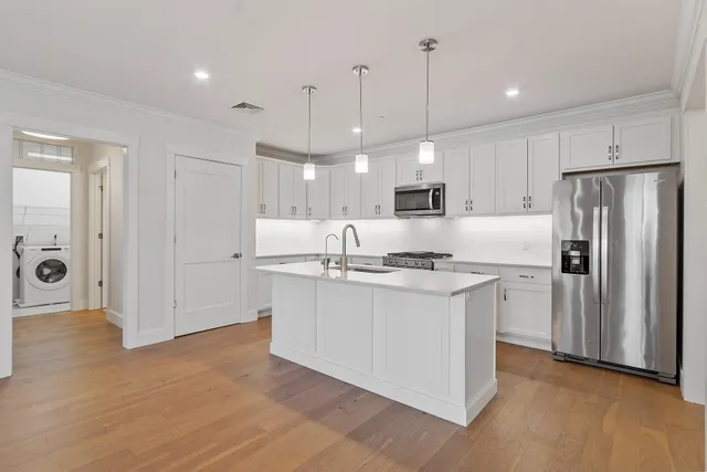 $699,900 | 3 Longview Drive, Unit 305, Atkinson, NH 03811