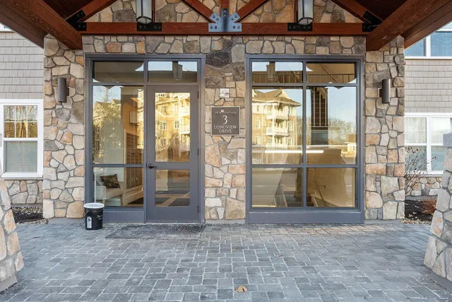 $699,900 | 3 Longview Drive, Unit 305, Atkinson, NH 03811