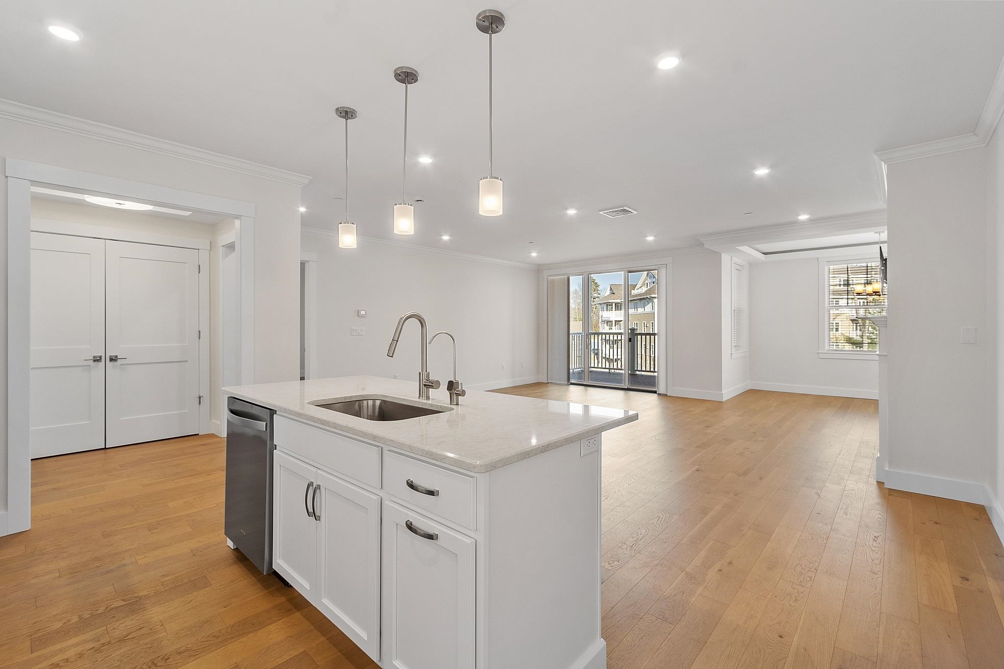 3 Longview Drive, Unit 305 Atkinson, NH 03811 - Photo 5 of 41