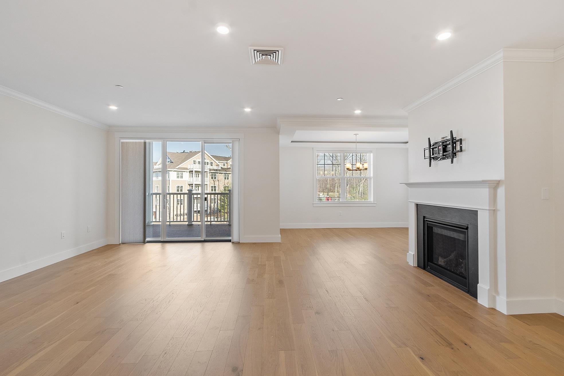 3 Longview Drive, Unit 305 Atkinson, NH 03811 - Photo 8 of 41