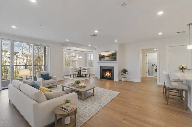 $699,900 | 3 Longview Drive, Unit 305, Atkinson, NH 03811