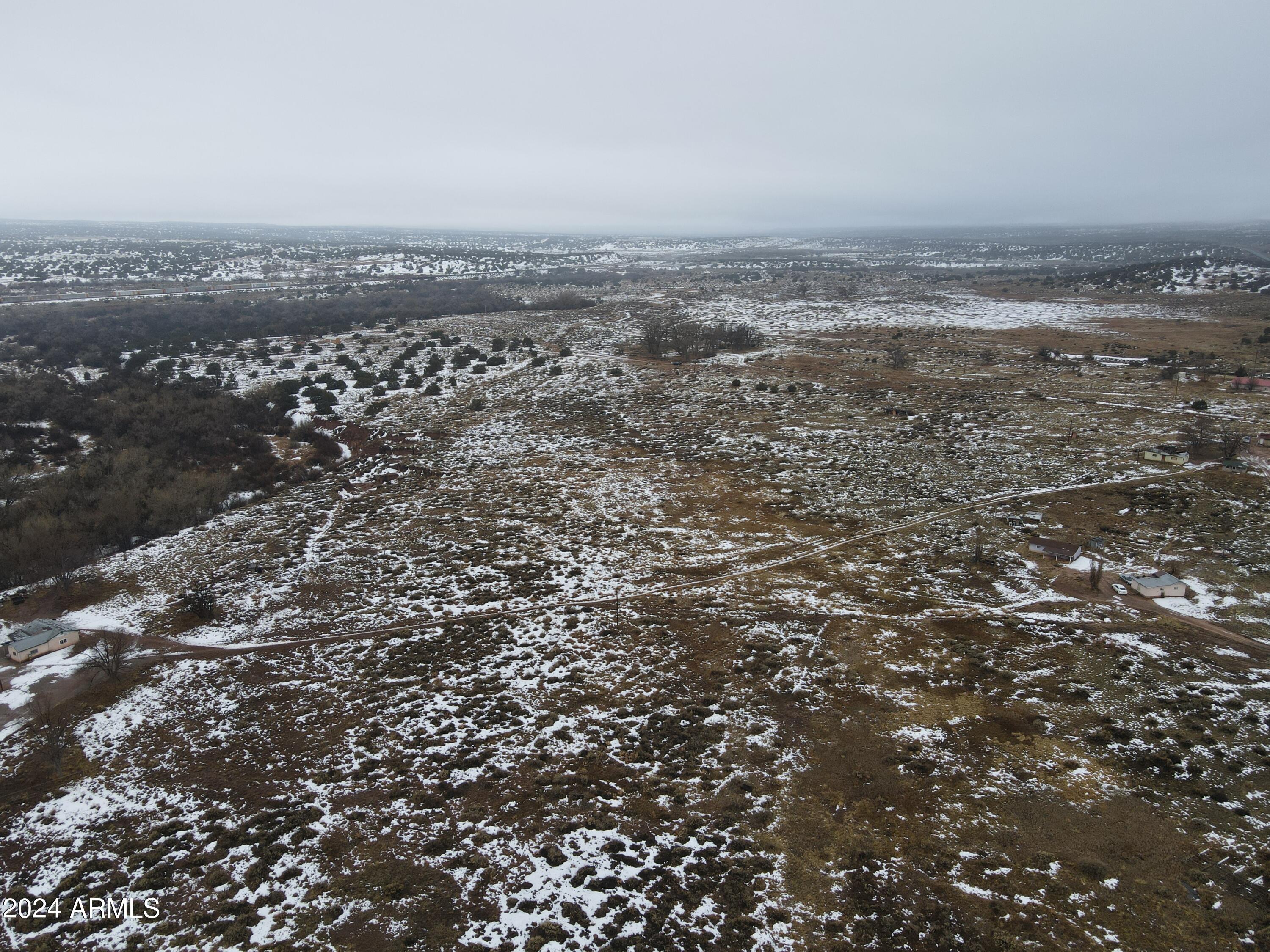 346 West Rd Houck Az 86506 Road Houck, AZ 86506 - Photo 5 of 42