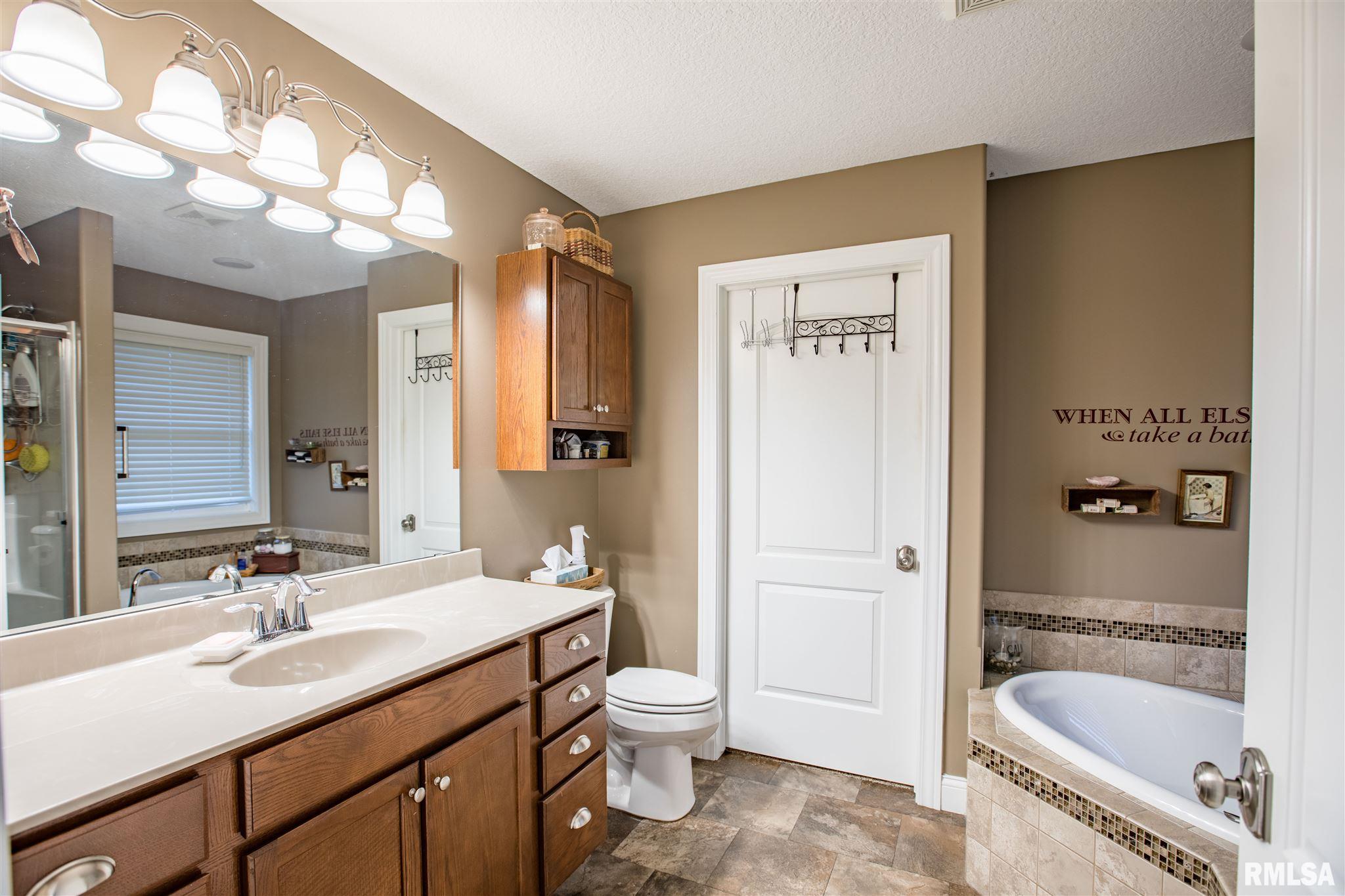 9431 108th Street West Taylor Ridge, IL 61284 - Photo 13 of 29 Gallery Image 13