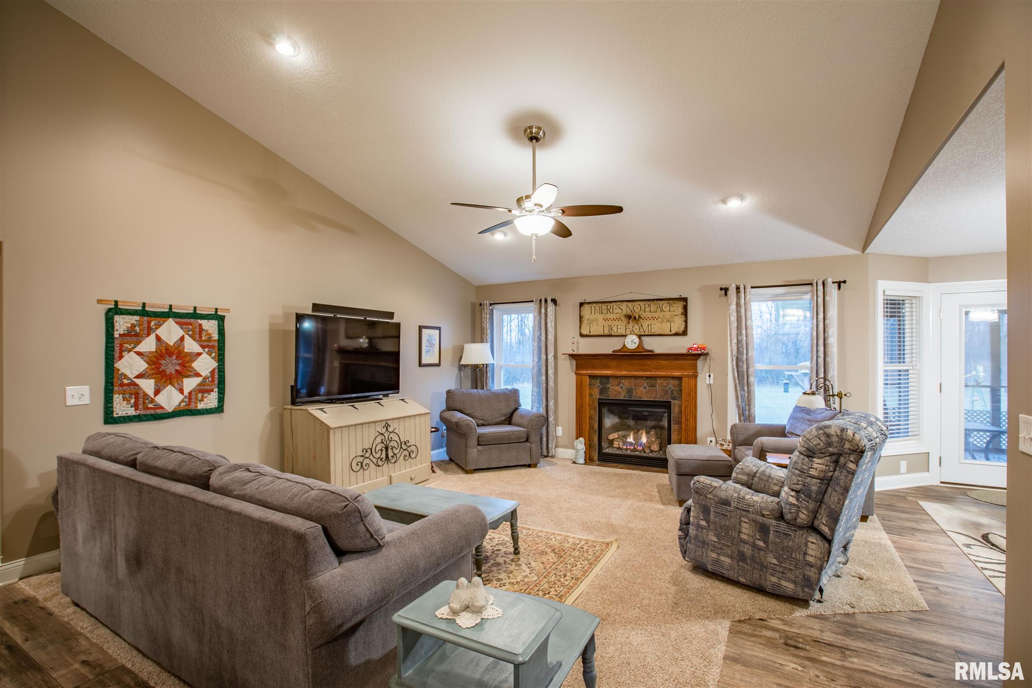 9431 108th Street West Taylor Ridge, IL 61284 - Photo 9 of 29 Gallery Image 9
