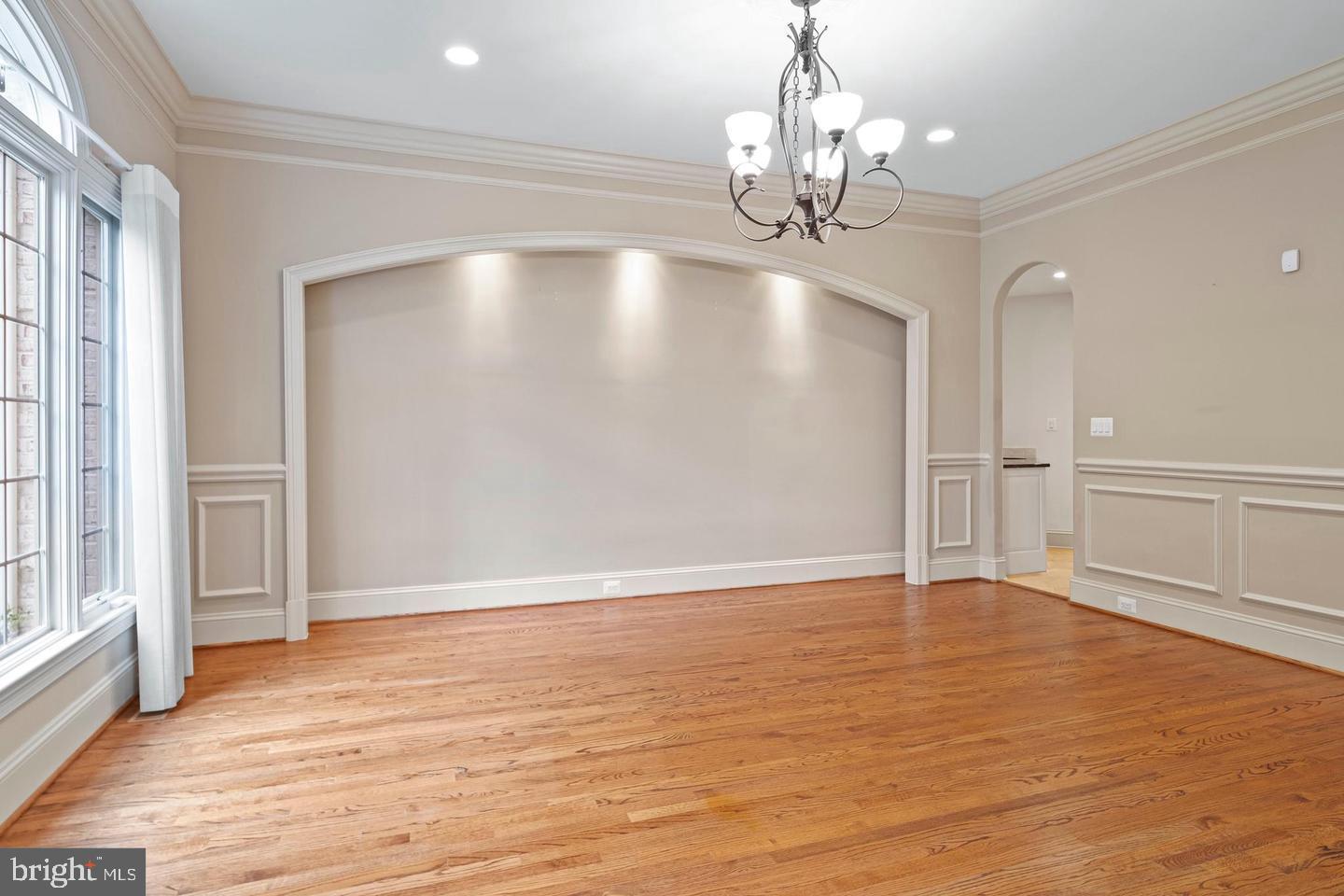 6251 Linway Terrace McLean, VA 22101 - Photo 11 of 52