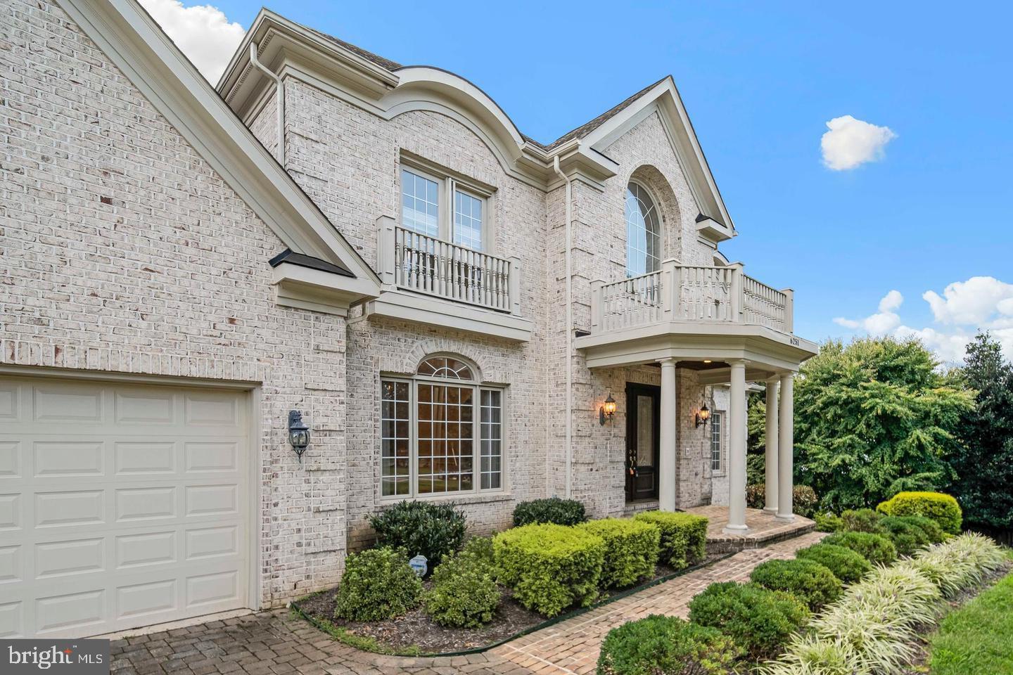 6251 Linway Terrace McLean, VA 22101 - Photo 4 of 52